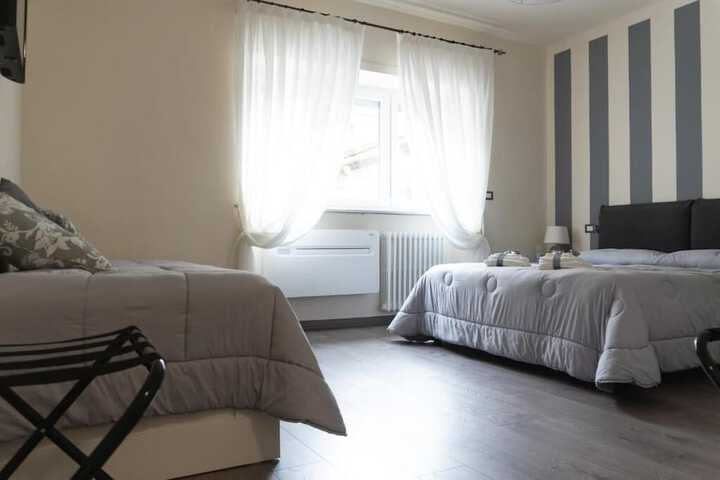 Room 3 of 42
