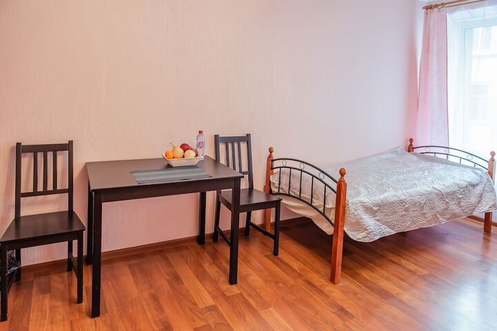 Room 14 of 16