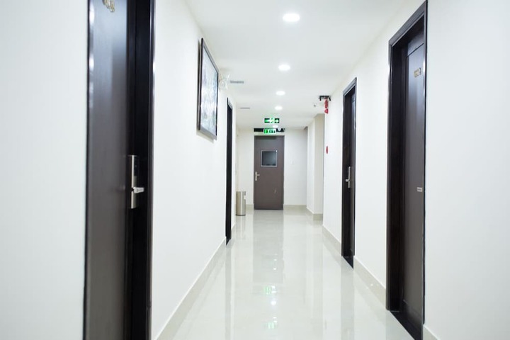 Ballroom/Hall 30 of 33