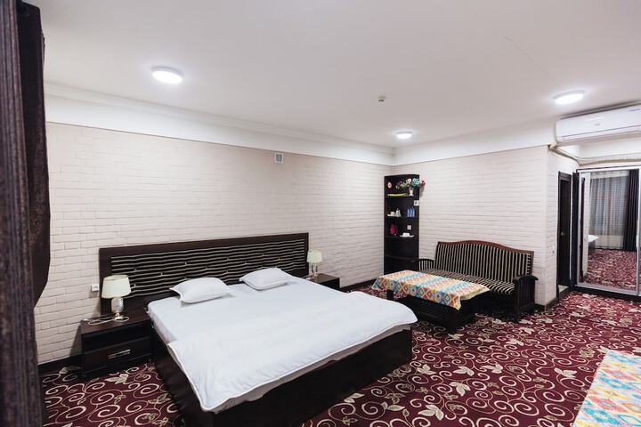 Room 3 of 22