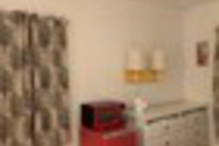 Room 35 of 204