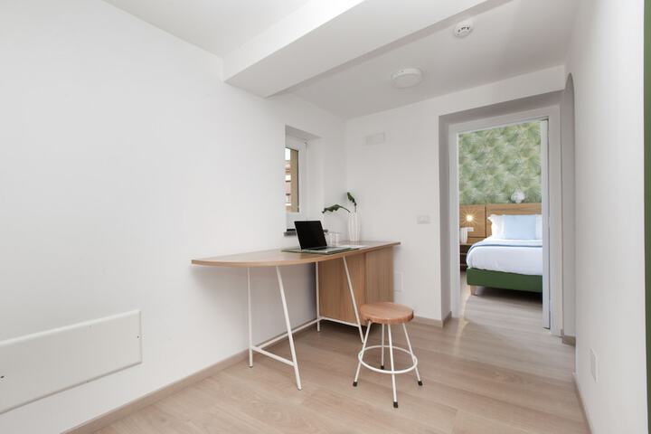 Room 12 of 99