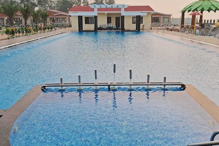 Pool 26 of 43