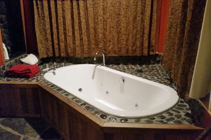 Spa 18 of 28