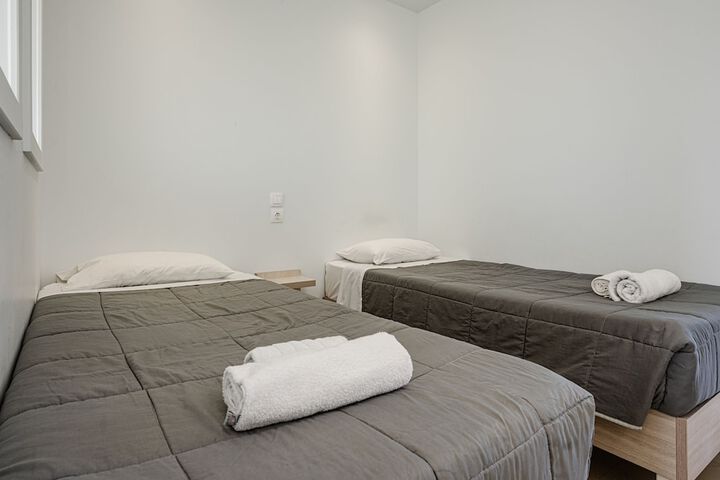 Room 5 of 35