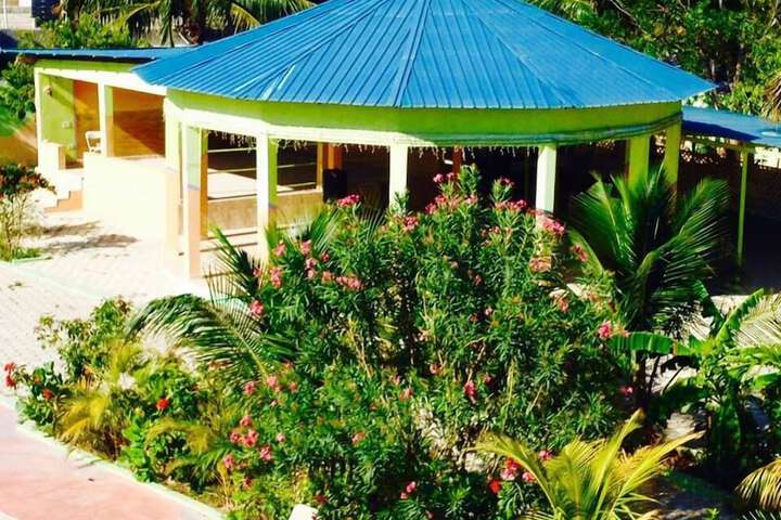 Pools & Facilities