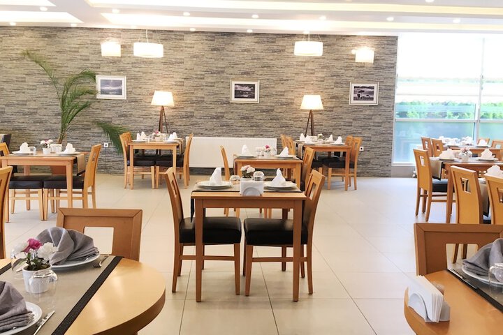 Dining Photos
