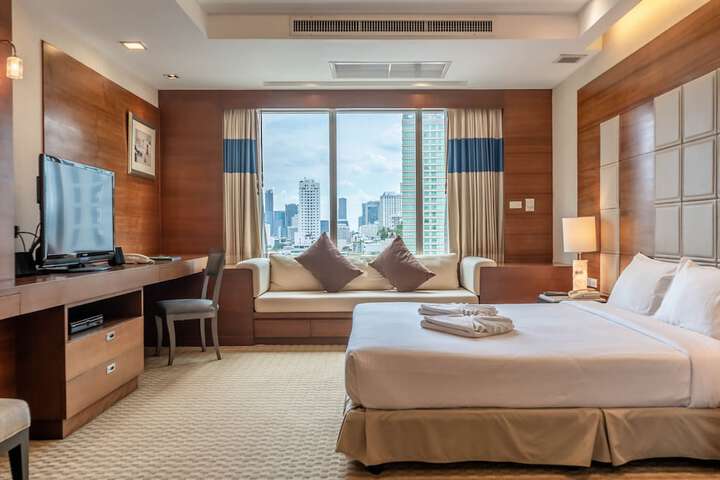 Room 51 of 128
