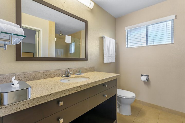 Room 40 of 54