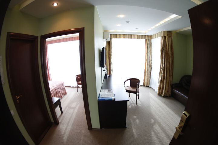 Room 29 of 74