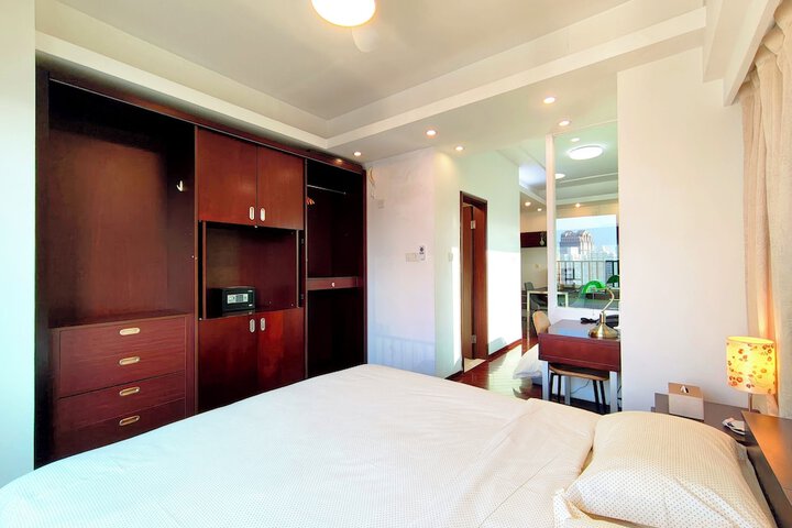 Room 50 of 69