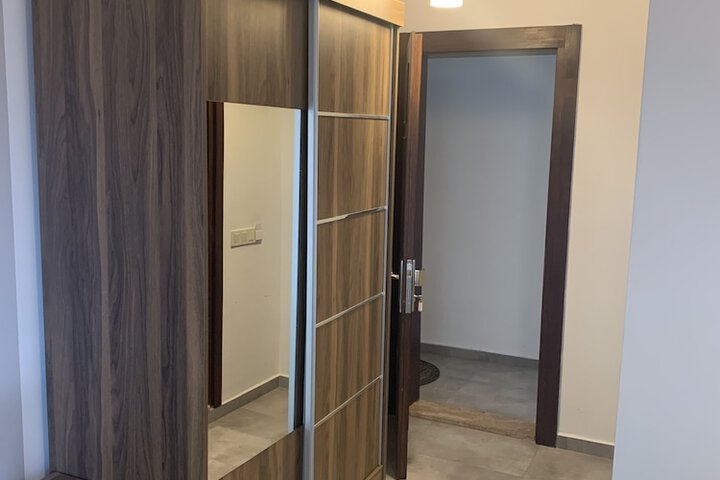 Room 42 of 159
