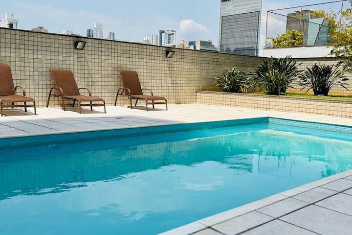 Pool 16 of 30