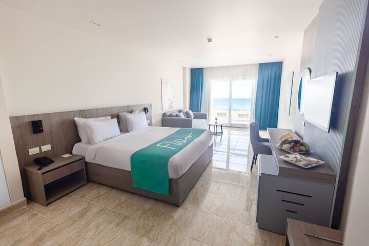 Room 15 of 100