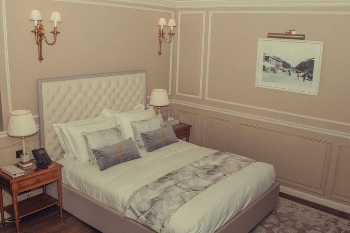 Room 57 of 198