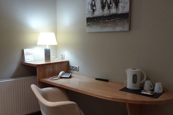 Room 15 of 26