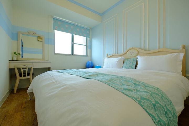 Room 6 of 45