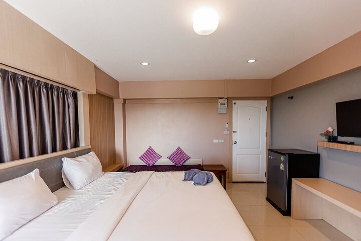 Room 56 of 93