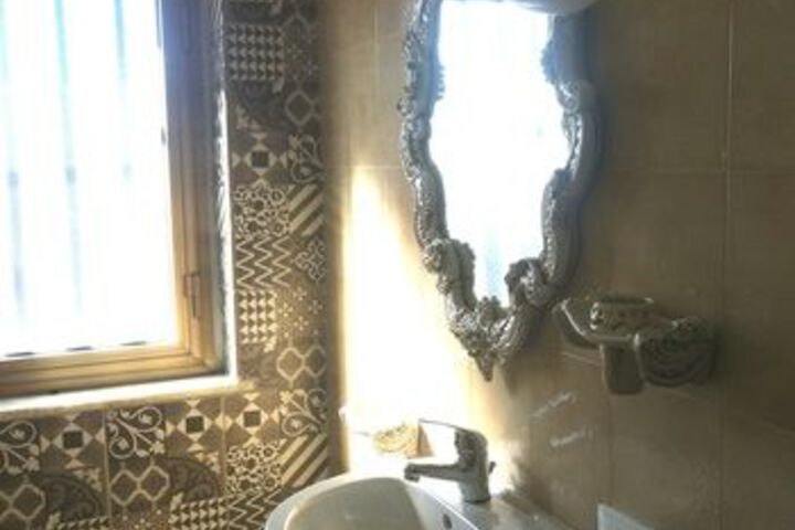 Room 17 of 62