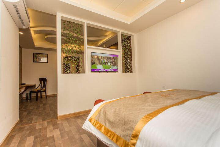 Room 20 of 110