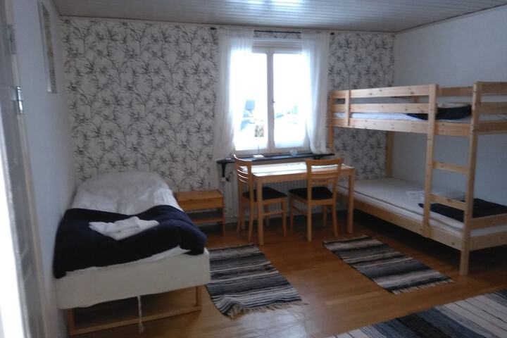 Room 6 of 36
