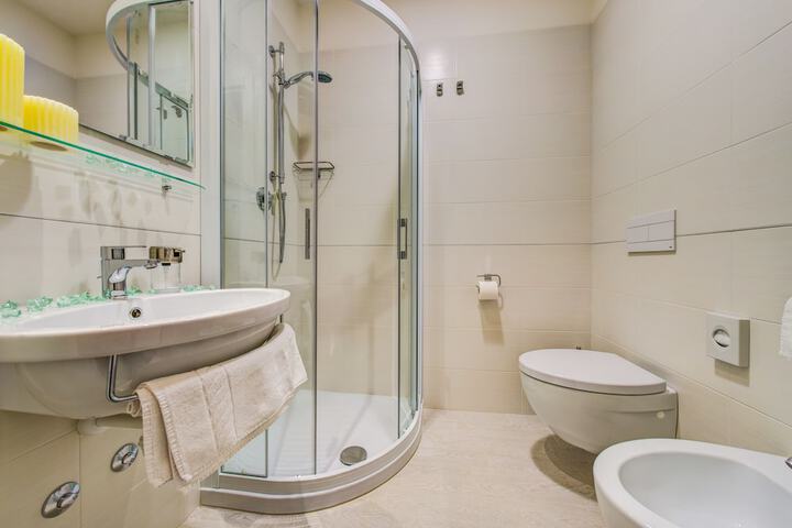 Bath Photo
