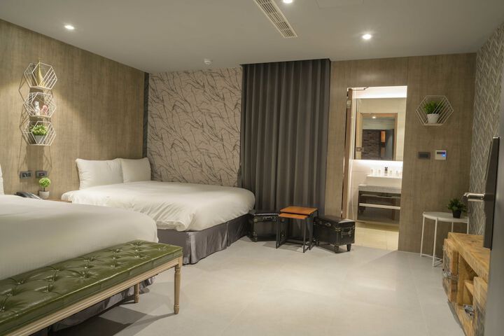 Room 31 of 119