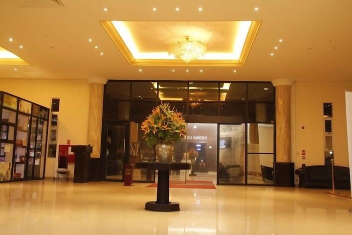 Hotel Interior 4 of 64