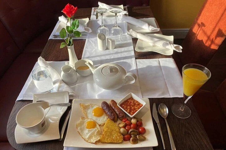 Breakfast/Coffee Service 8 of 11