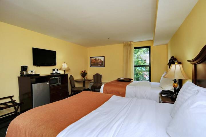 Room 11 of 36