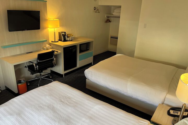 Room 13 of 67