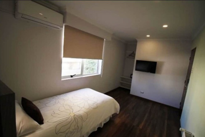 Room 18 of 74