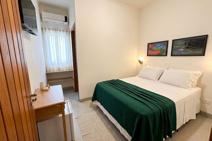 Room 14 of 22