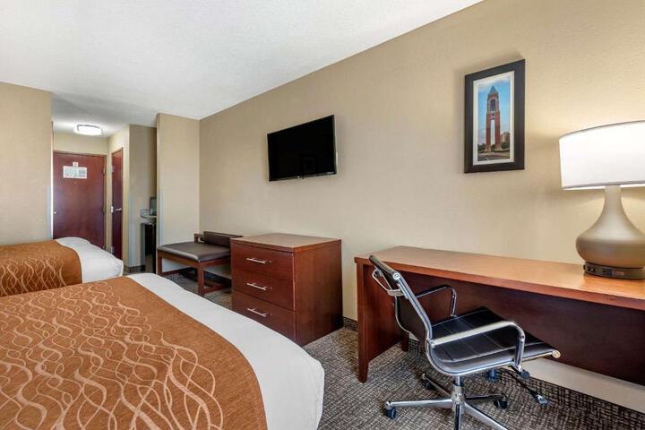 Double Accessible King Size Bed (5 of 17)