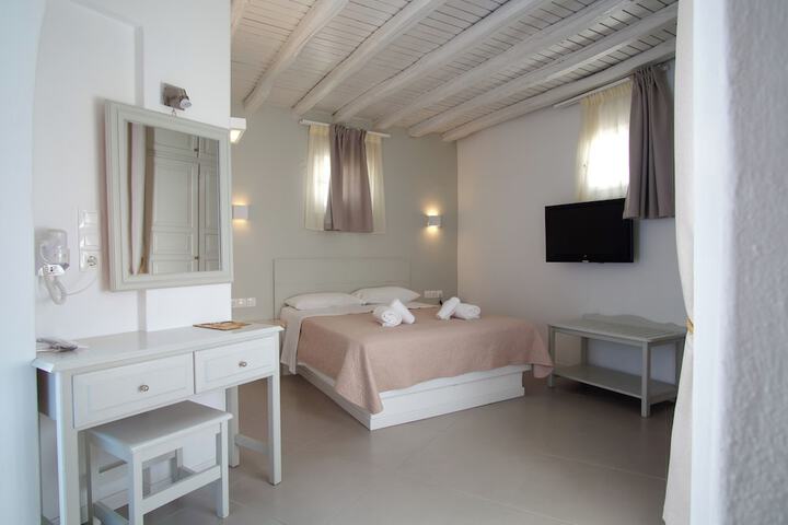 Room 37 of 151
