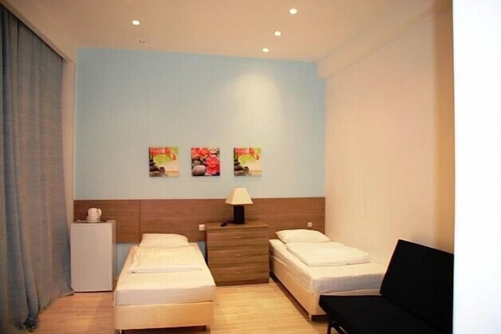 Room 13 of 69