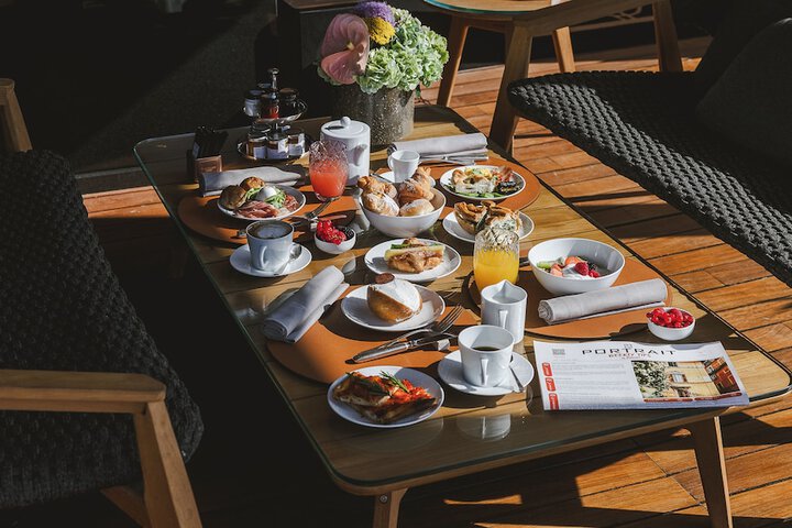Breakfast/Coffee Service 41 of 54