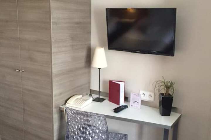Room 17 of 55