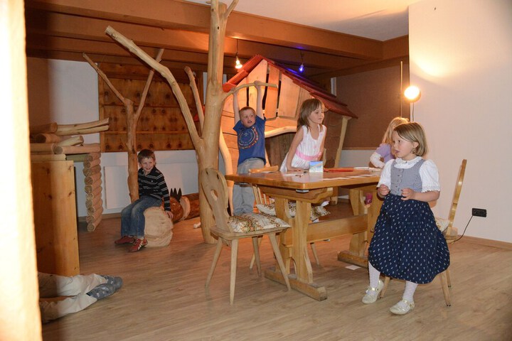 Childrens Activities 34 of 52