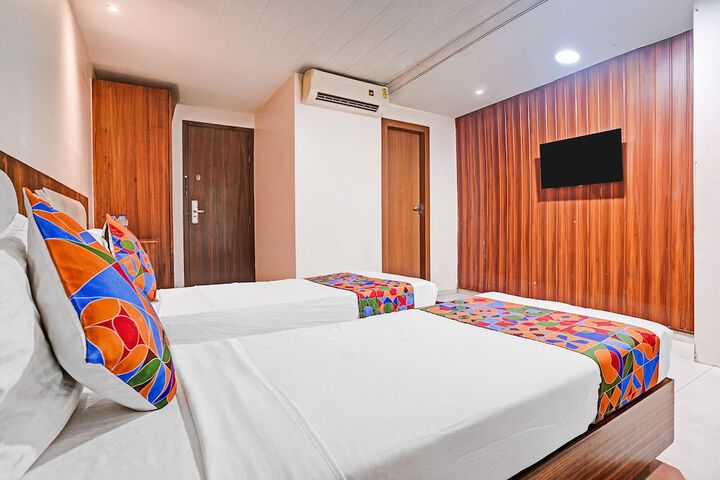 Room 7 of 29