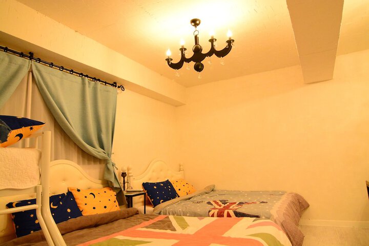 Room 27 of 264