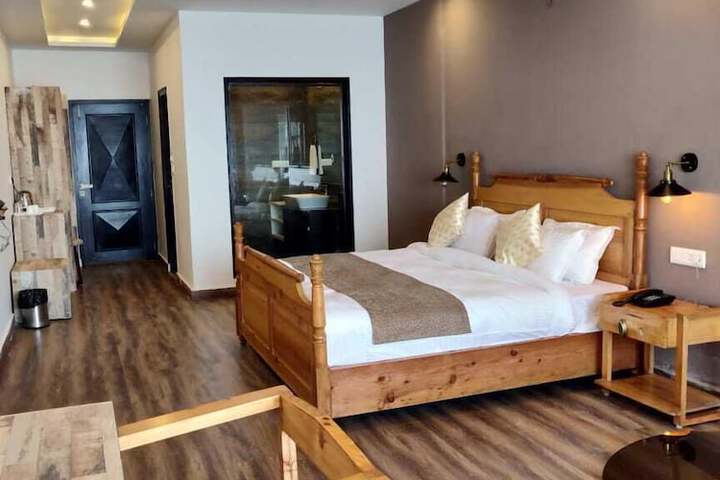Room 21 of 42