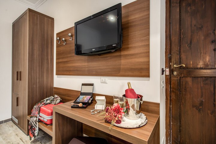 Room 89 of 147