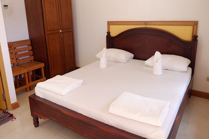 Room 3 of 24