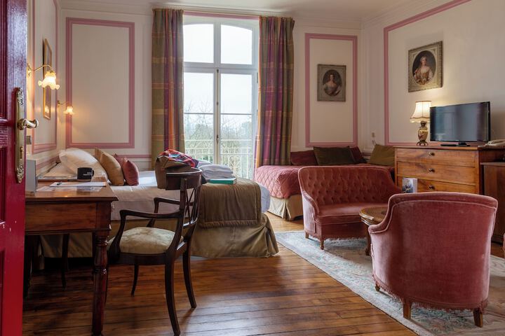 Room 10 of 67