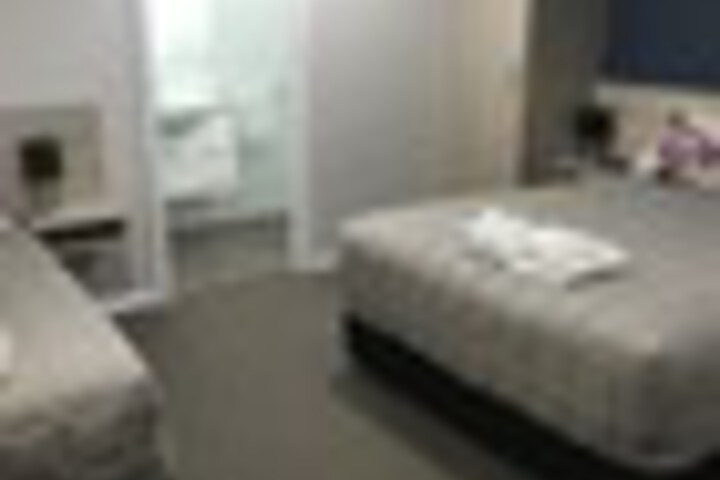Room 53 of 156