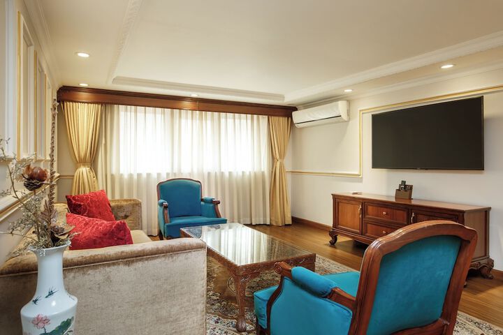 Room 55 of 110
