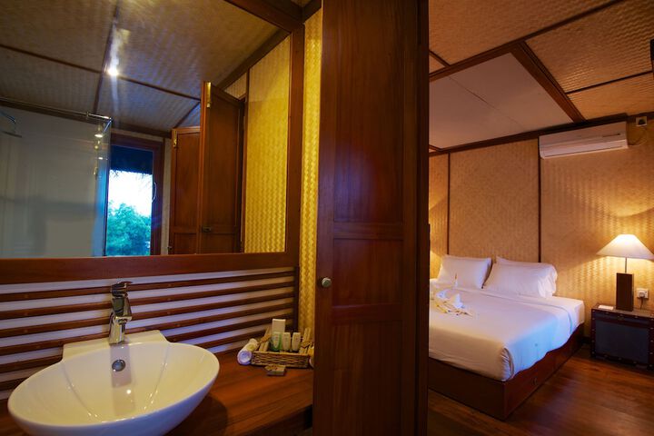 Room 15 of 35