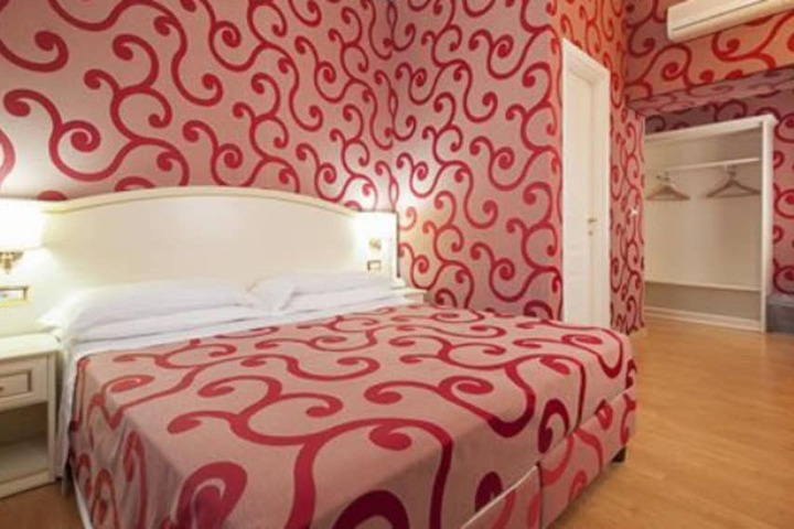 Room 39 of 63