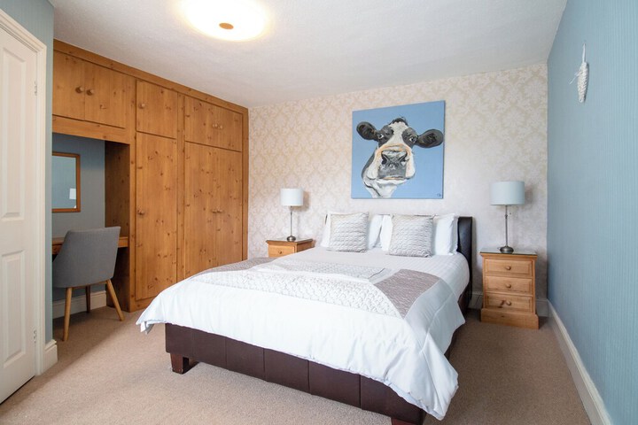 Room 8 of 42